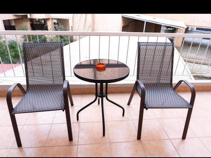 Central Appartment 2 With Parking Larissa Exterior foto